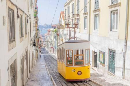 Old Town Chiado Balcony Aircon By Ld Apartment