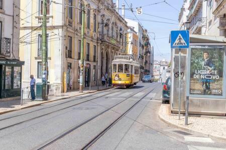 Apartment Old Town Chiado Balcony Aircon By Ld Lisbon