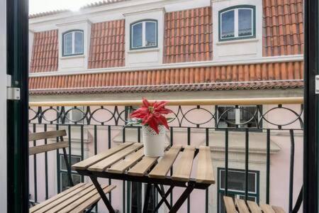 Old Town Chiado Balcony Aircon By Ld Apartment *